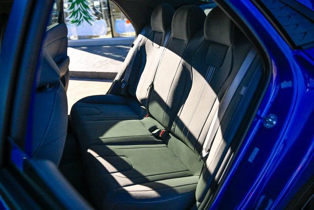 New 2026 Hyundai Elantra Blue image 11