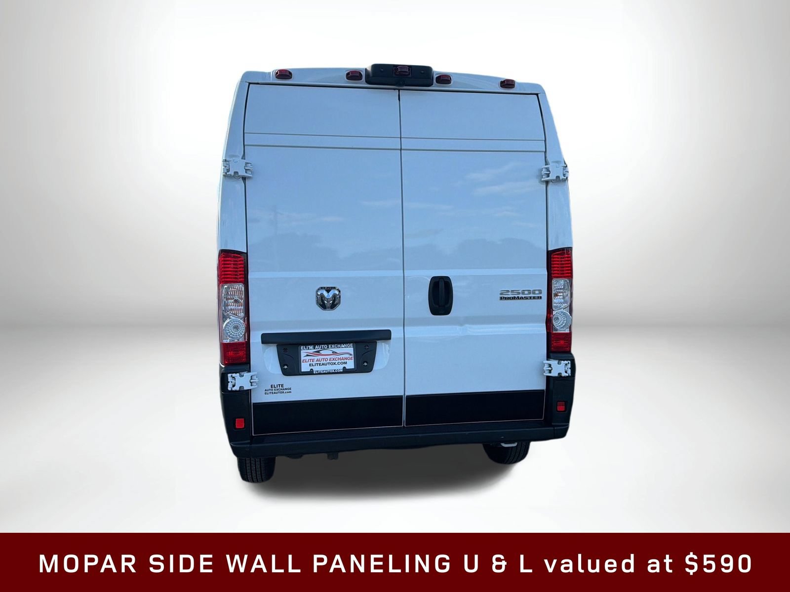 Used 2024 RAM ProMaster 2500 w/ Convenience Group FWD image 5