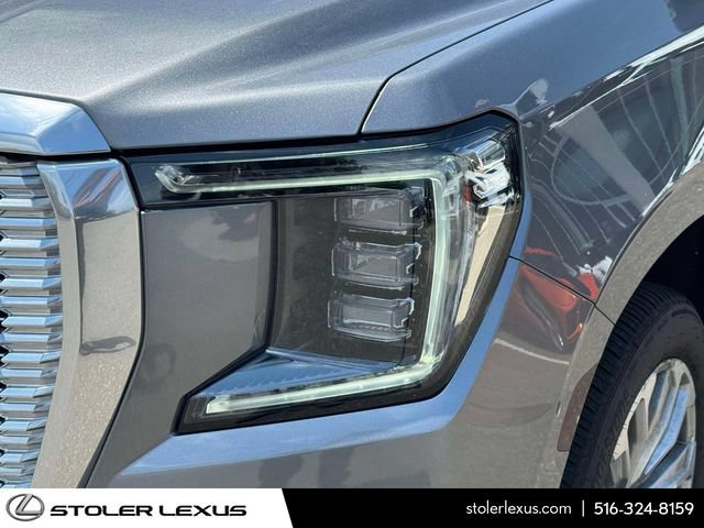 Used 2022 GMC Yukon Denali w/ Advanced Technology Package AWD/4WD image 11
