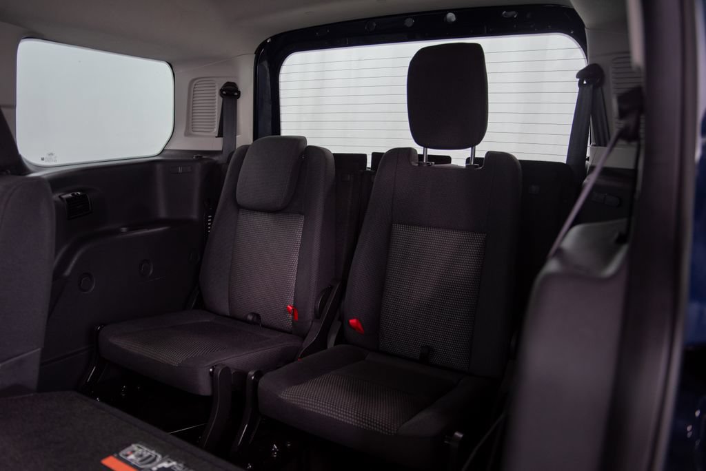 Used 2016 Ford Transit Connect XL FWD image 8