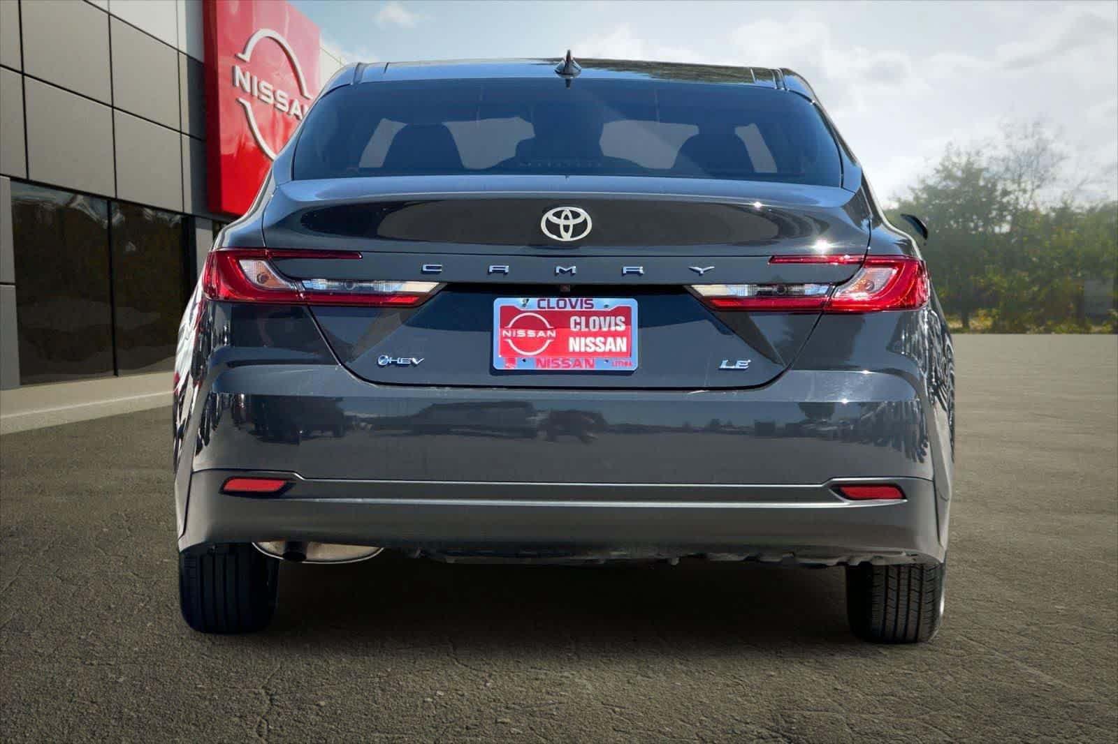 Used 2025 Toyota Camry LE FWD image 8