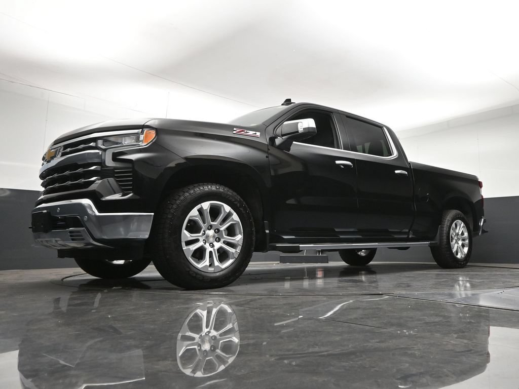 Certified 2023 Chevrolet Silverado 1500 LTZ w/ LTZ Premium Package AWD/4WD image 23