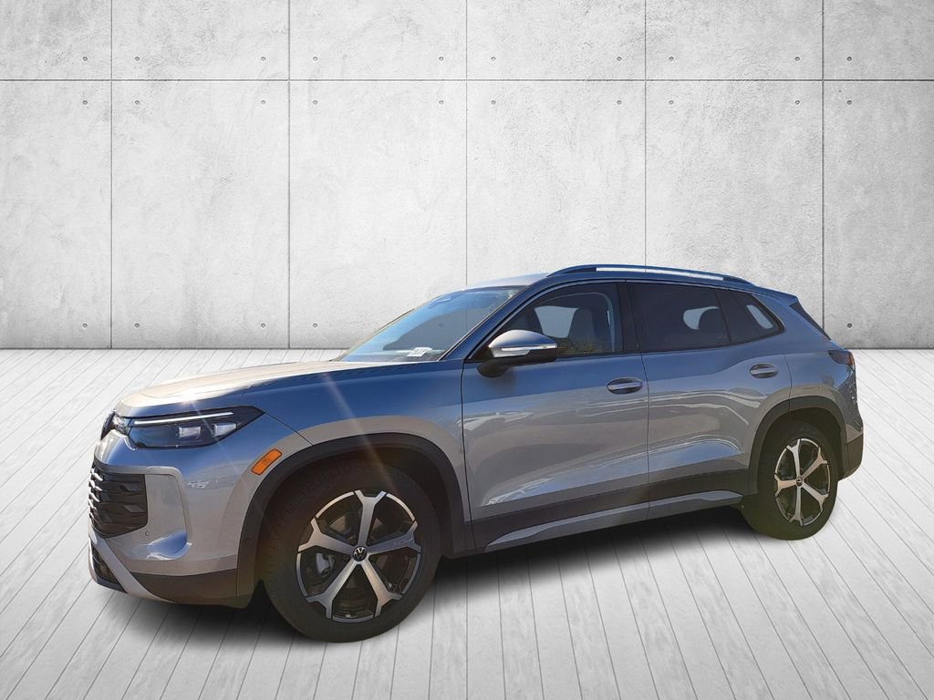 New 2026 Volkswagen Tiguan SE image 1