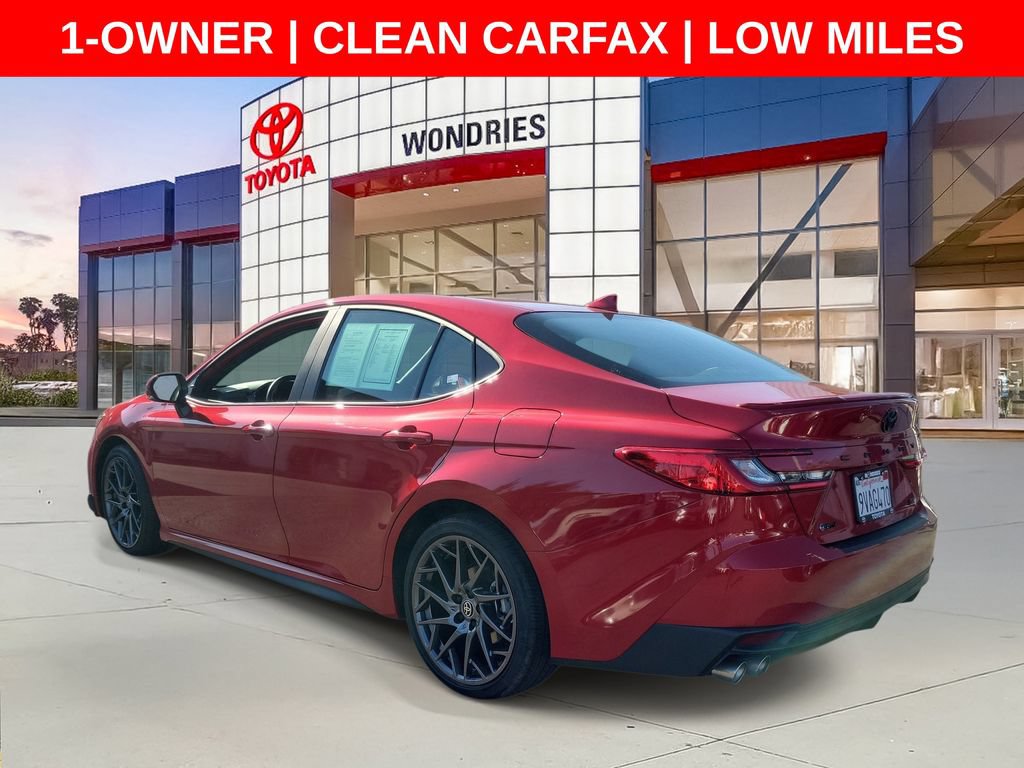 Used 2025 Toyota Camry SE FWD image 5