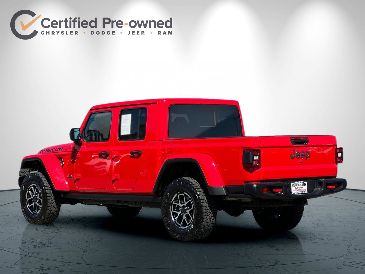 Certified 2025 Jeep Gladiator Rubicon w/ Convenience Group AWD/4WD image 6