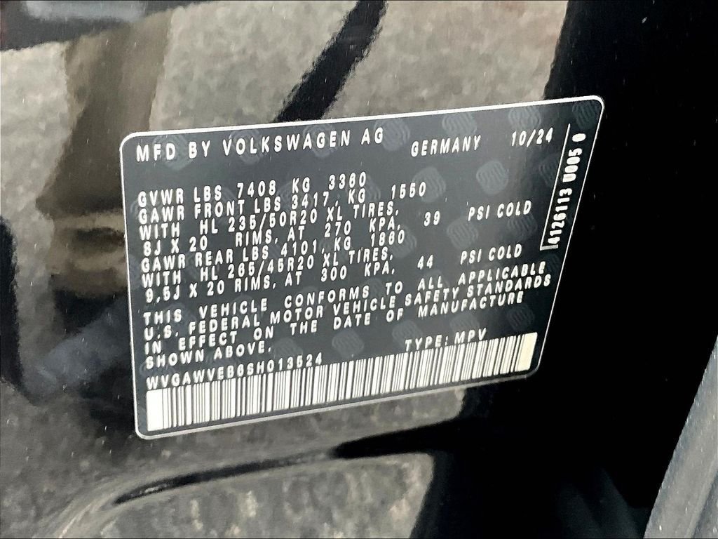 New 2025 Volkswagen ID. Buzz Pro S RWD image 17