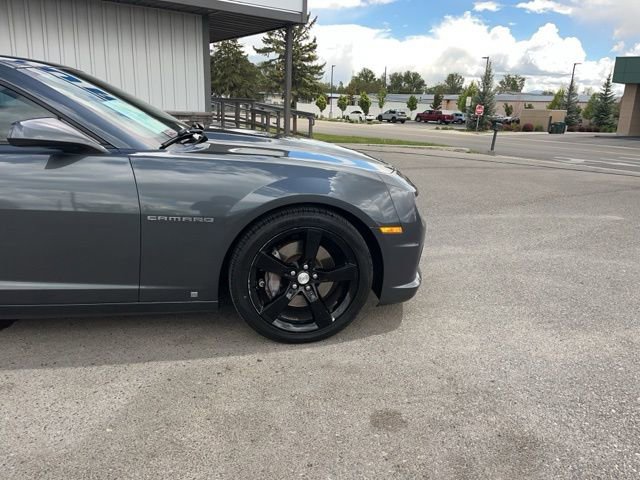 Used 2010 Chevrolet Camaro SS RWD image 16