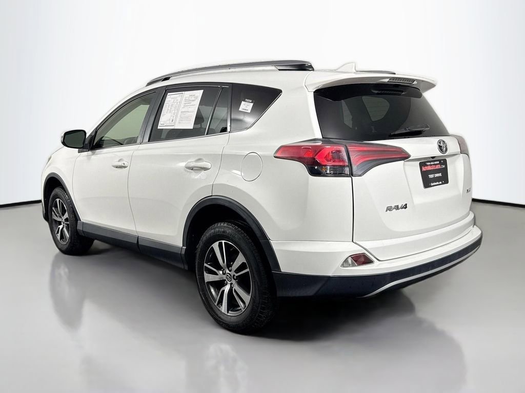 Used 2018 Toyota RAV4 XLE w/ Plus Extra Value Package FWD image 7