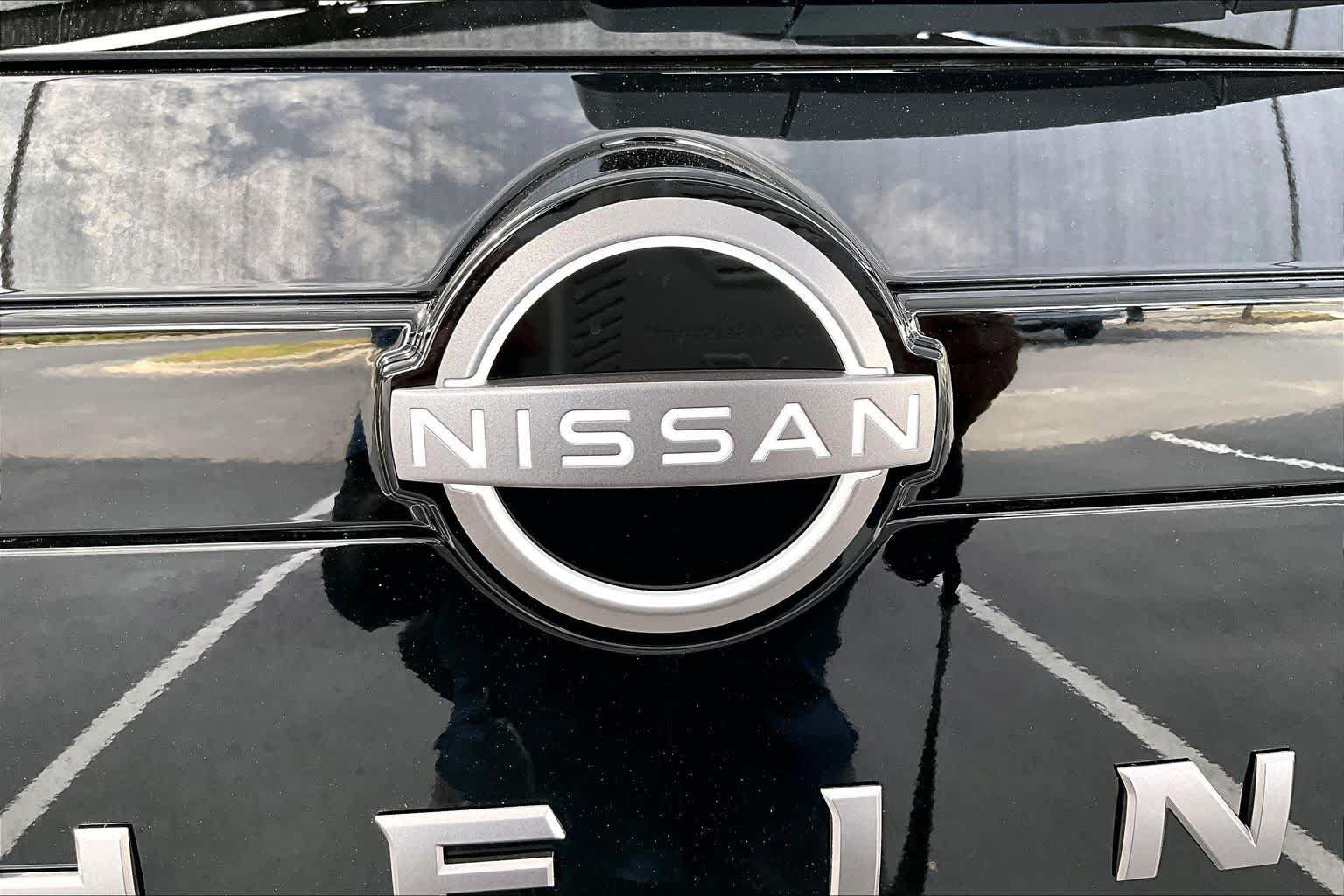 New 2026 Nissan Pathfinder SL FWD image 15