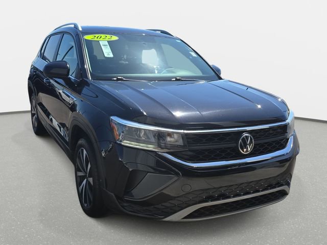 Used 2022 Volkswagen Taos SE FWD image 3