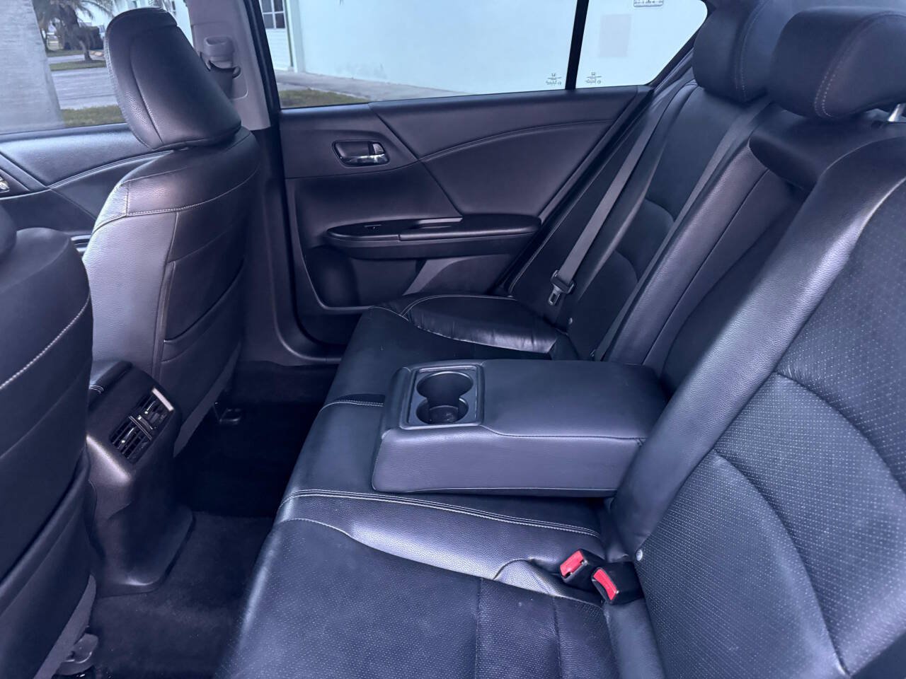 Used 2015 Honda Accord EX-L image 29