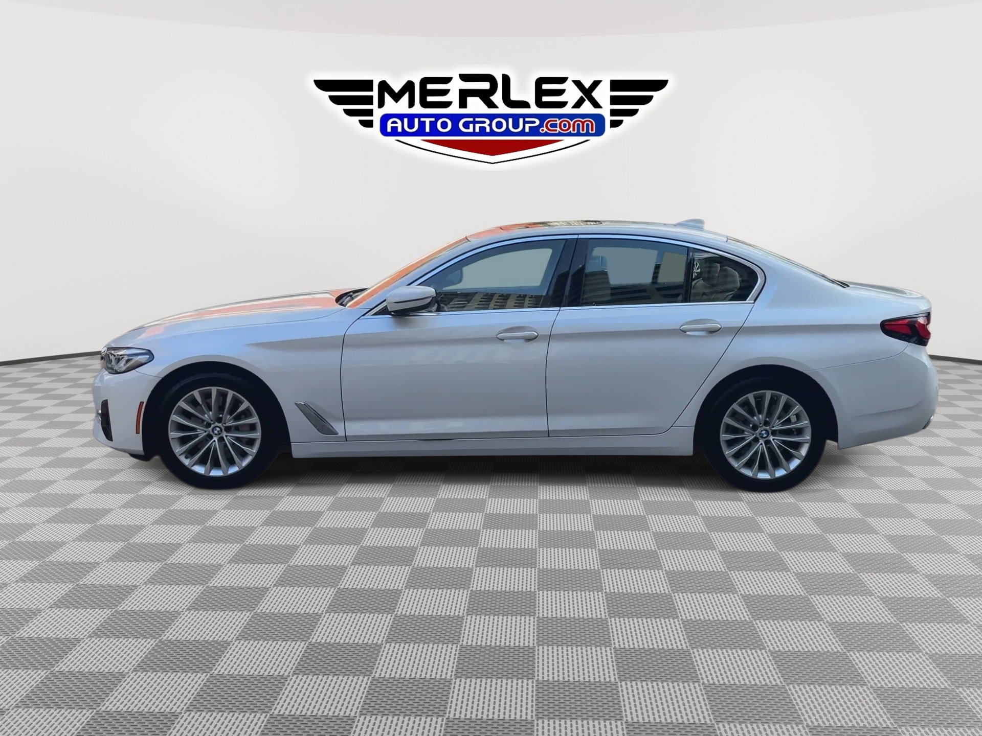 Used 2021 BMW 530i RWD image 5