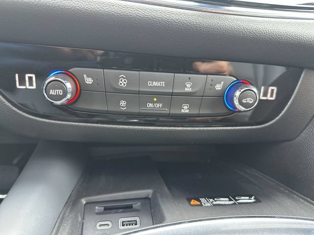 Certified 2023 Buick Enclave Essence w/ Experience Buick Package FWD image 19