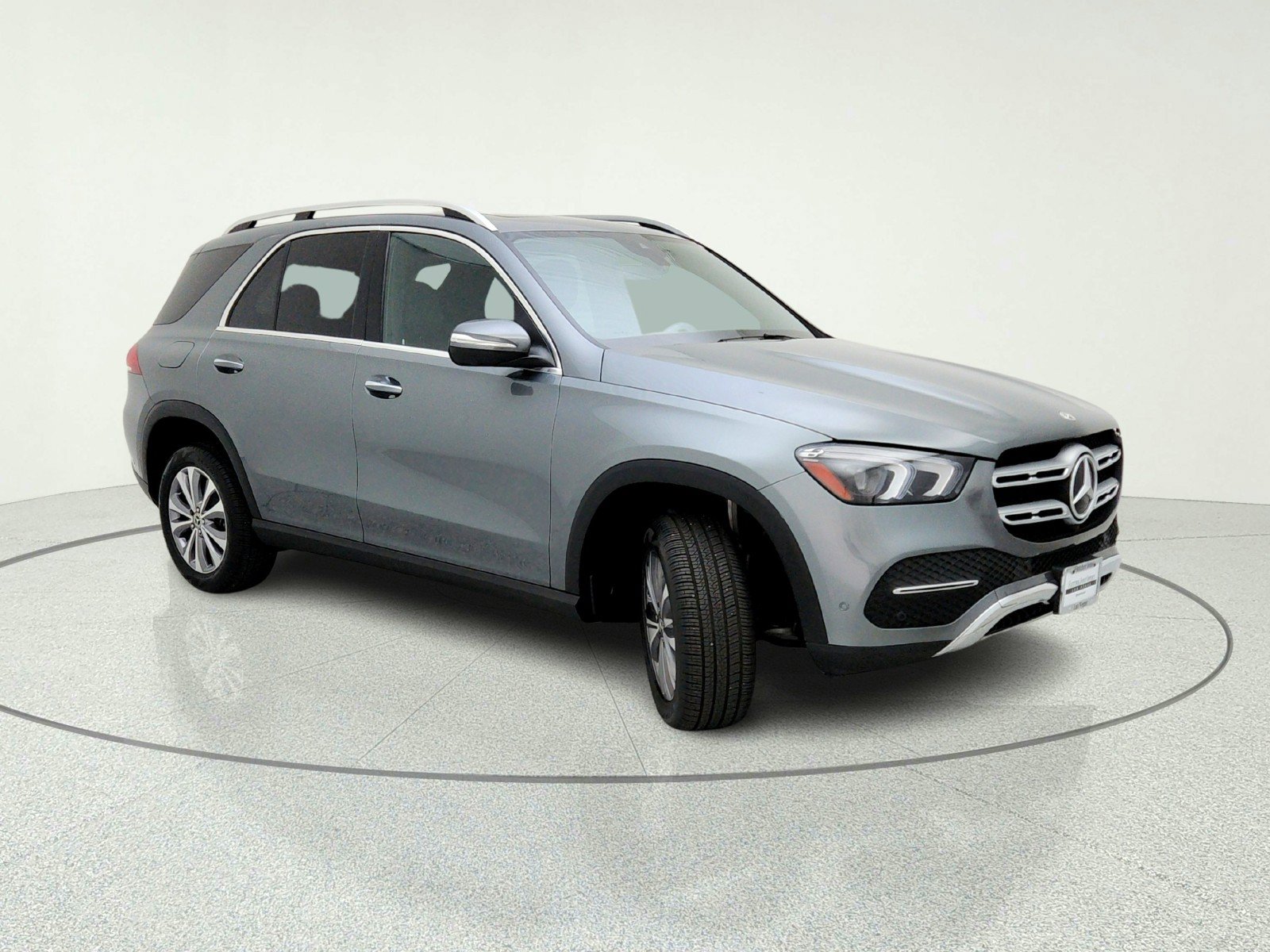Certified 2022 Mercedes-Benz GLE 350 4MATIC w/ Premium Package image 5