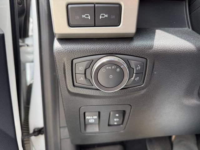 Used 2019 Ford F150 Lariat w/ Equipment Group 502A Luxury AWD/4WD image 22