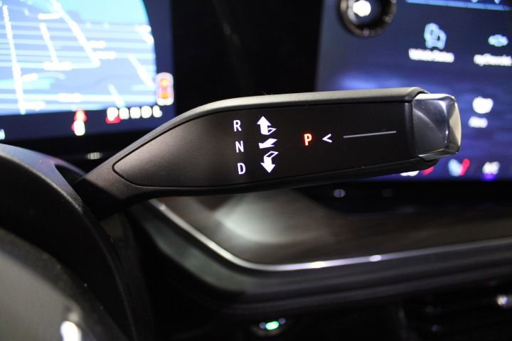 Certified 2025 Chevrolet Suburban Z71 image 39