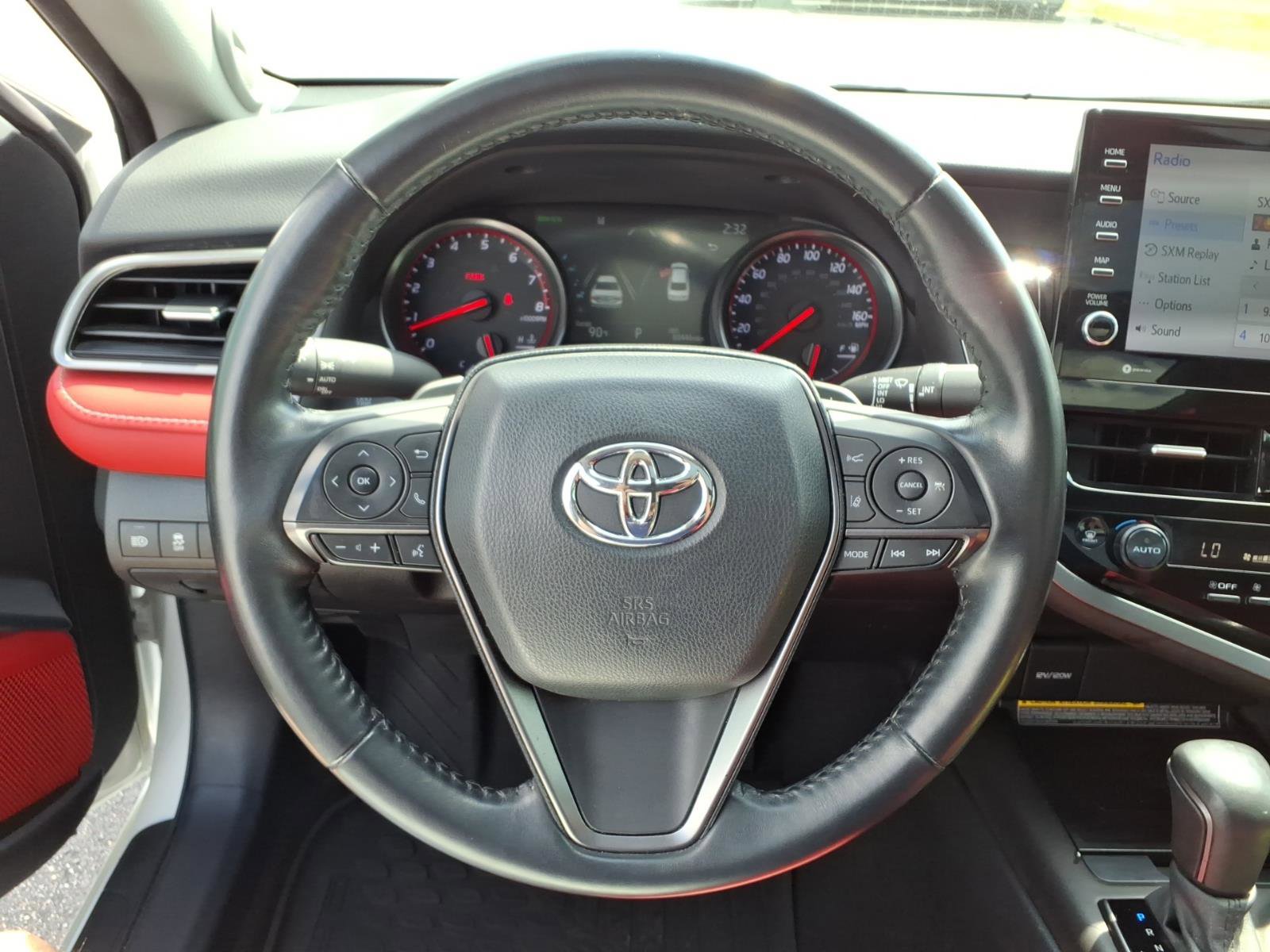 Used 2021 Toyota Camry XSE image 19