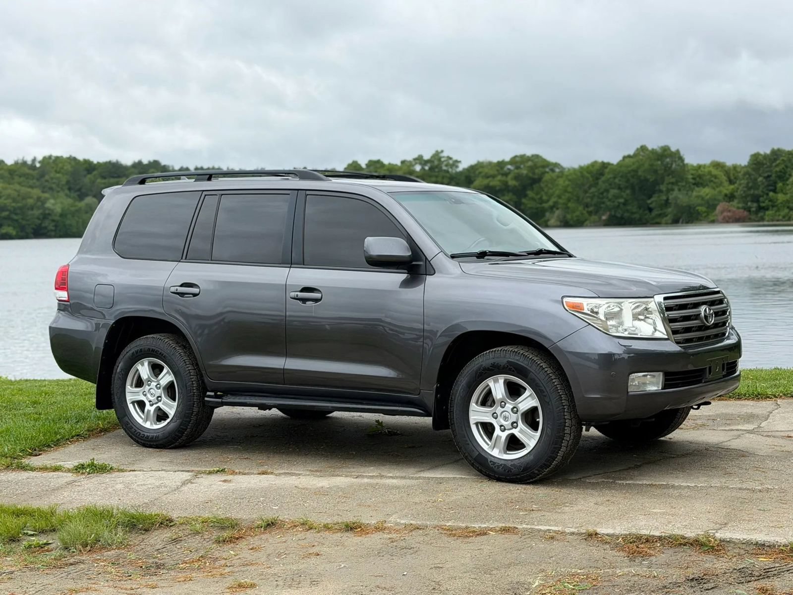 Used 2011 Toyota Land Cruiser w/ Upgrade Pkg AWD/4WD image 17