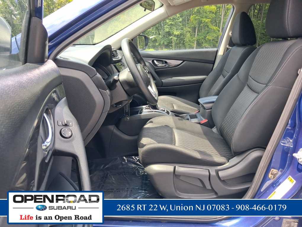 Used 2017 Nissan Rogue S w/ Appearance Package AWD/4WD image 53