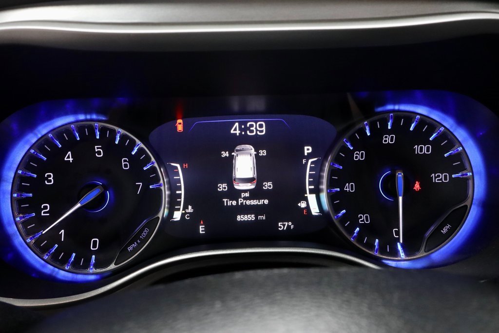 Used 2020 Chrysler Pacifica Touring-L w/ Advanced Safetytec Group image 29