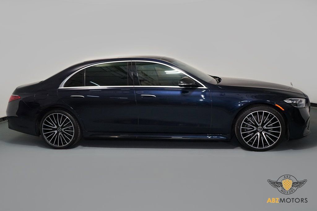 Used 2022 Mercedes-Benz S 500 4MATIC image 4