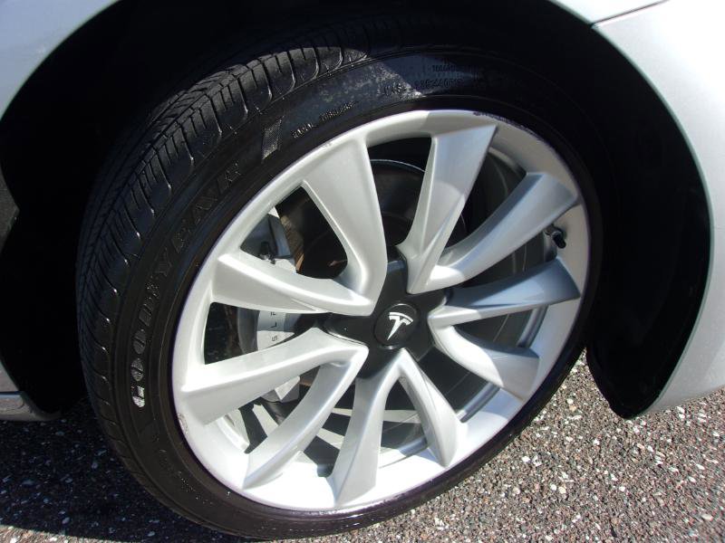 Used 2018 Tesla Model 3 Long Range image 8