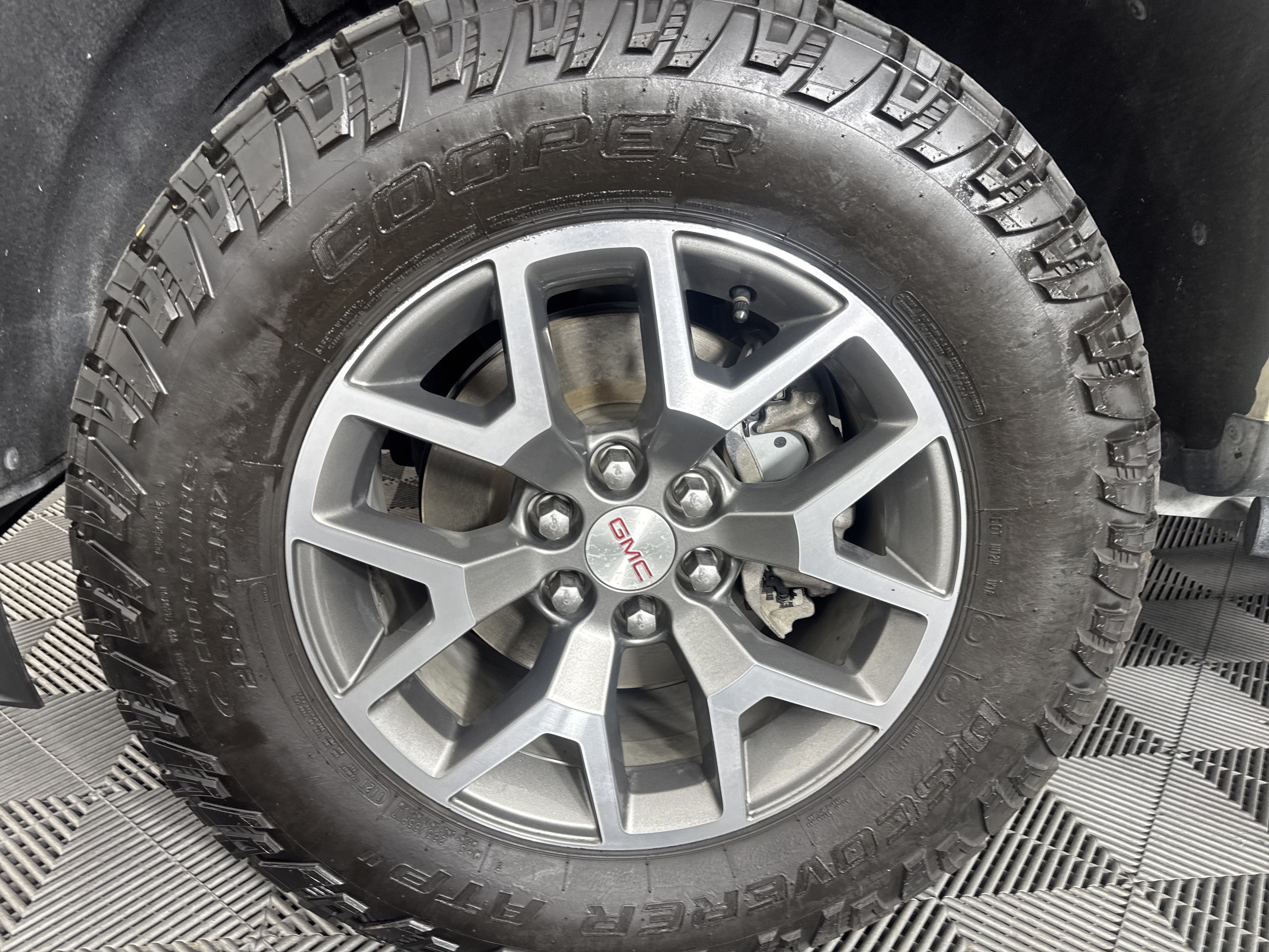 Used 2021 GMC Canyon AT4 w/ Trailering Package AWD/4WD image 11