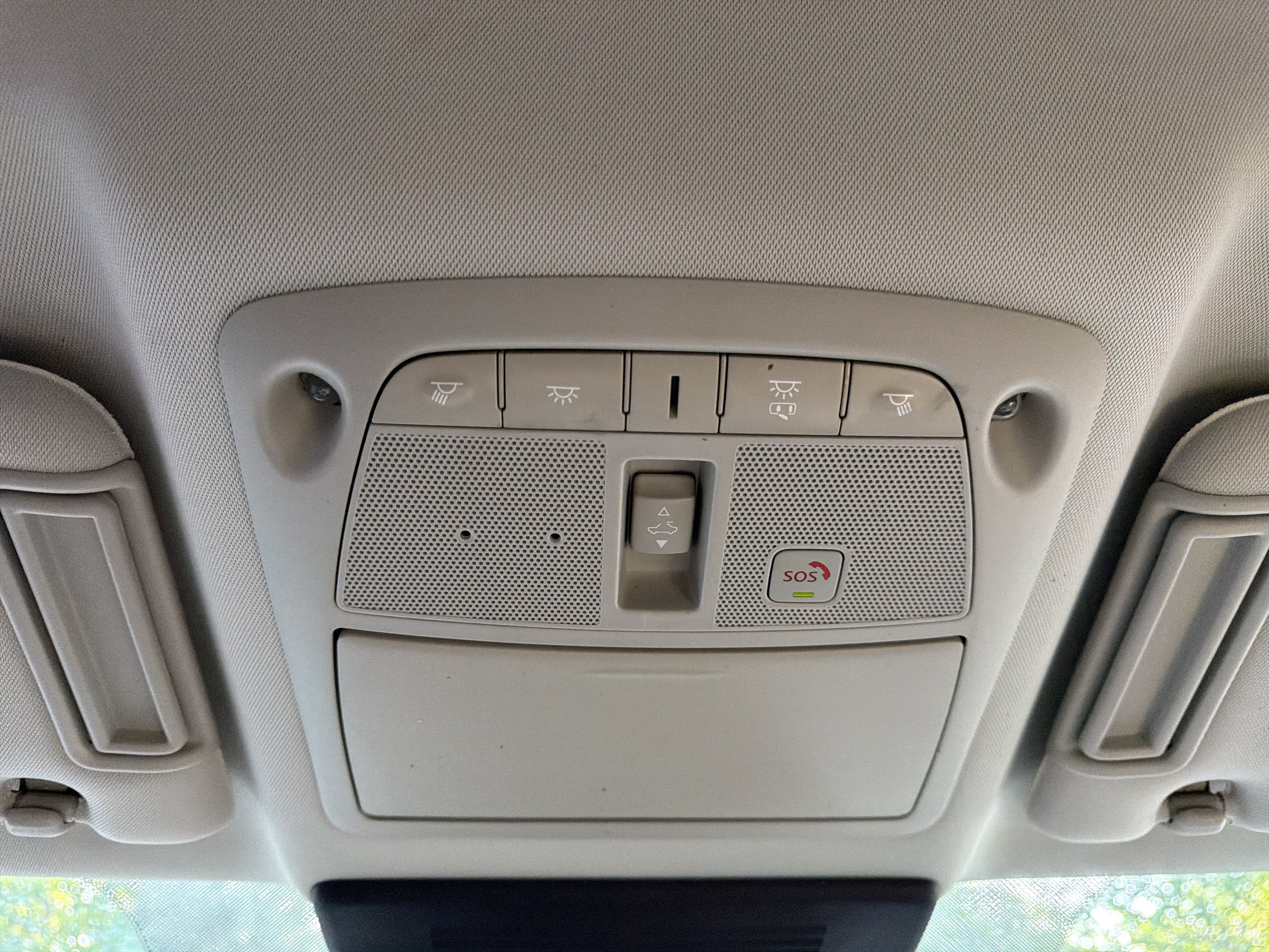 Used 2022 Nissan Armada Platinum w/ Captain's Chairs Package RWD image 29
