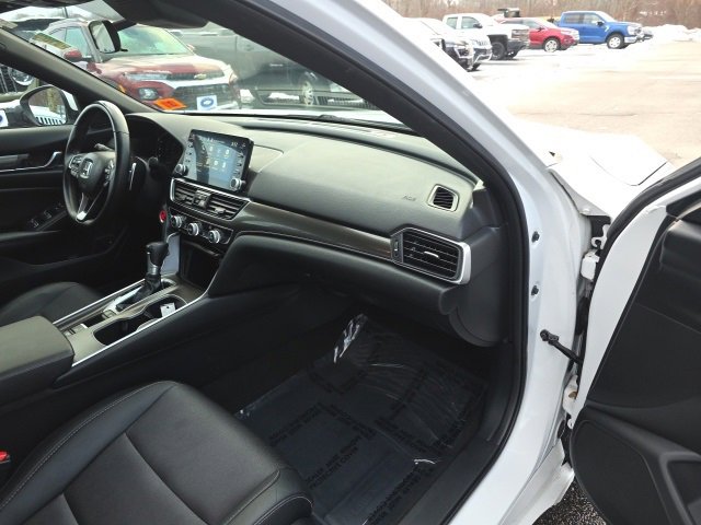 Used 2019 Honda Accord Sport image 9