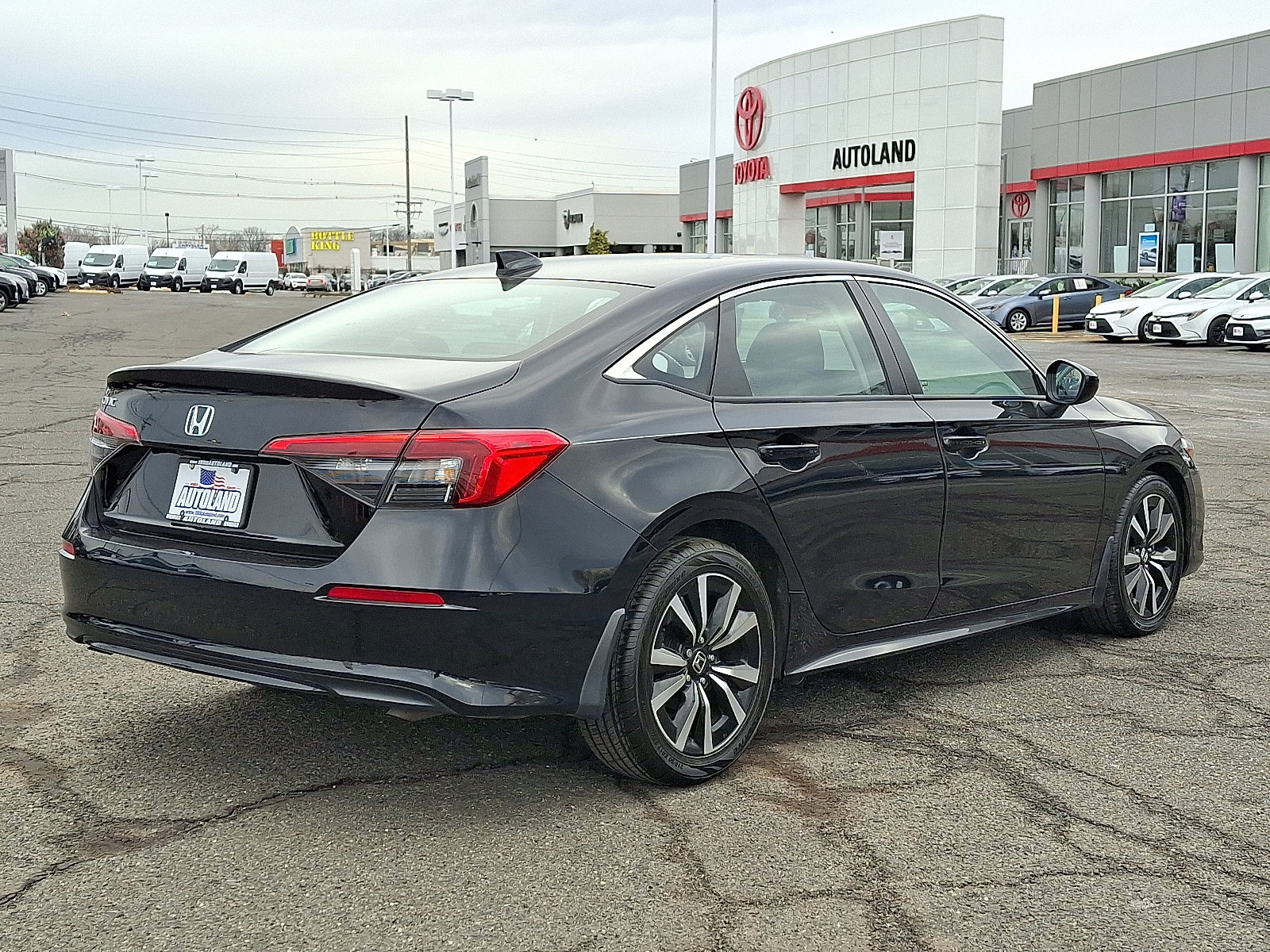 Used 2023 Honda Civic EX image 7