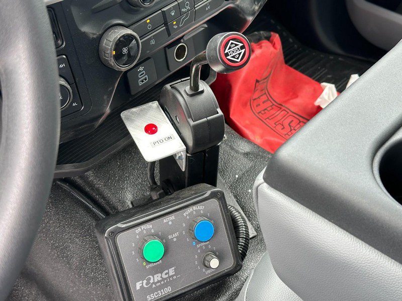 Used 2023 Ford F550 4x4 SuperCab Super Duty image 14