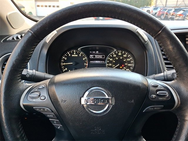 Used 2019 Nissan Pathfinder Platinum w/ Cargo Package image 23