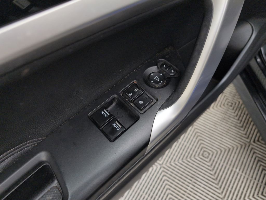 Used 2013 Honda Accord EX-L image 25