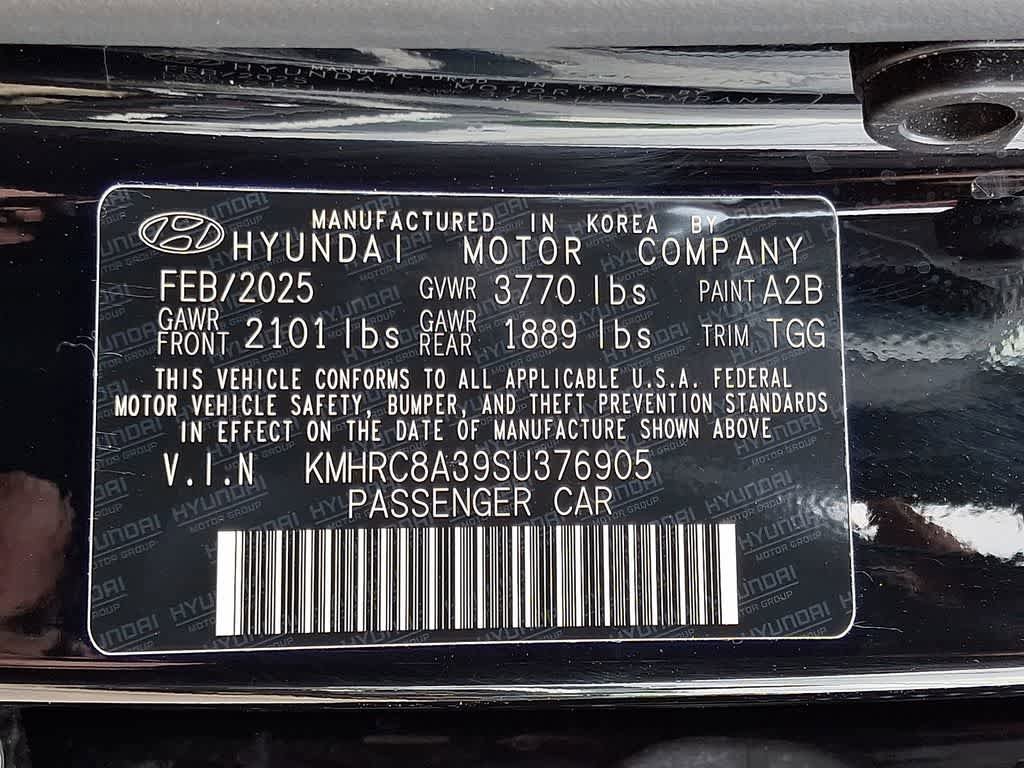 Certified 2025 Hyundai Venue SEL FWD image 28