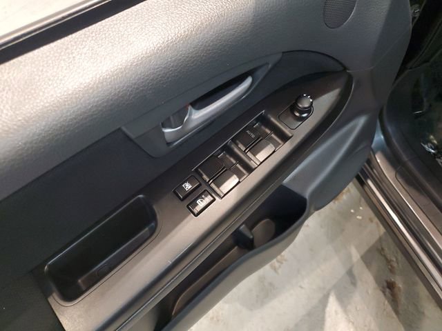 Used 2010 Suzuki SX4 AWD Hatchback image 12