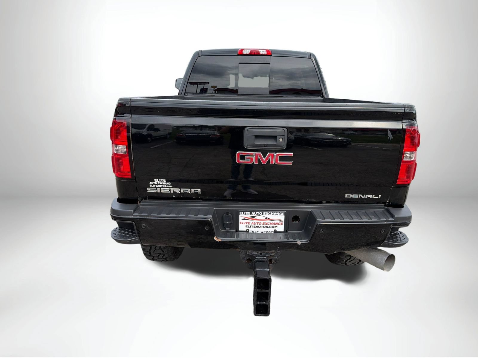 Used 2016 GMC Sierra 2500 Denali w/ Suspension Package, Off-Road AWD/4WD image 5