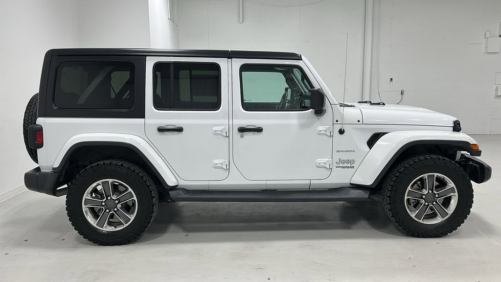 Used 2018 Jeep Wrangler Unlimited Sahara image 7
