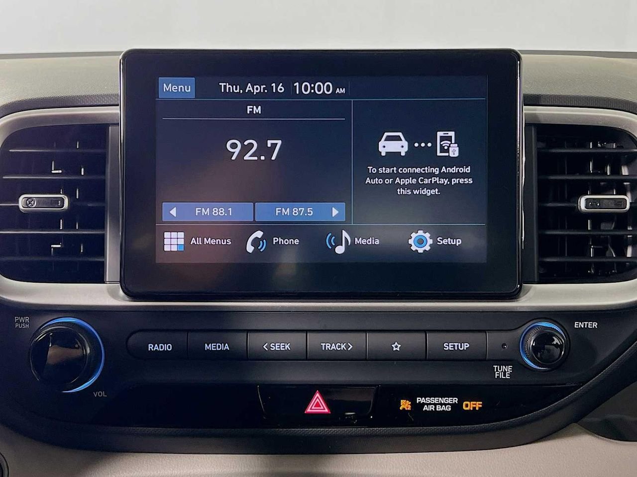 New 2026 Hyundai Venue SEL FWD image 9