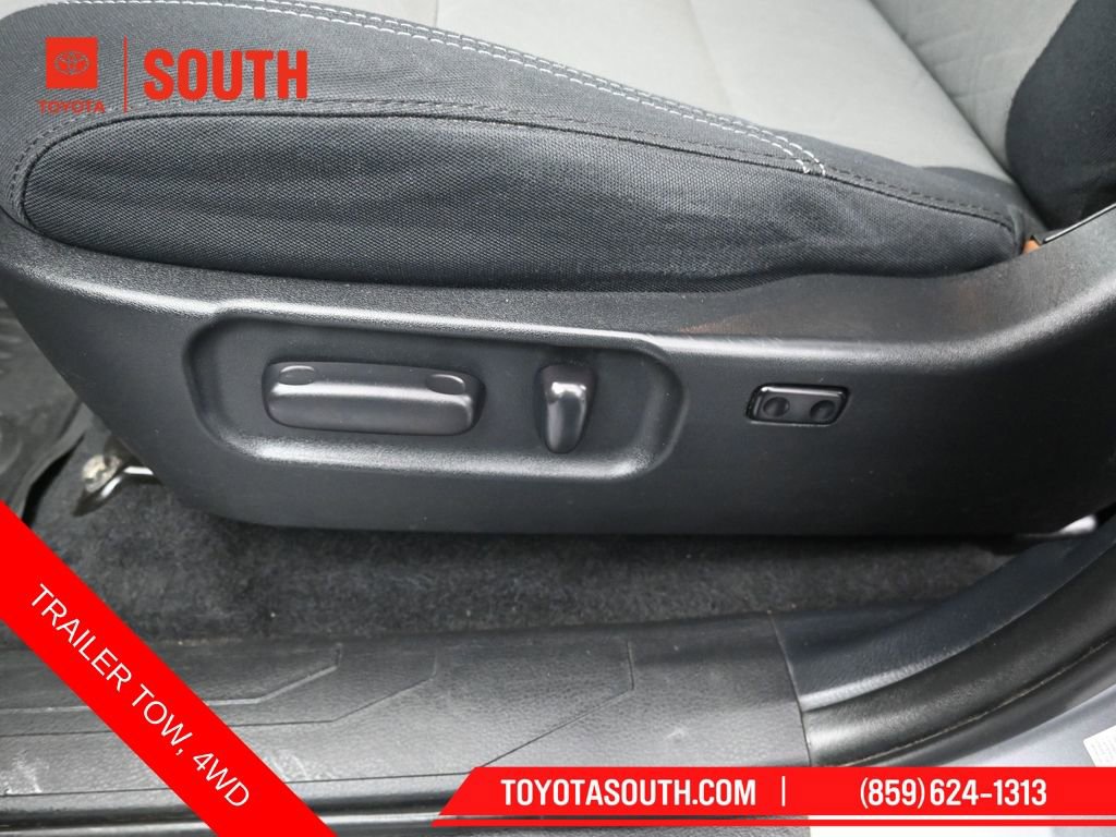 Used 2020 Toyota Tacoma TRD Off-Road image 22