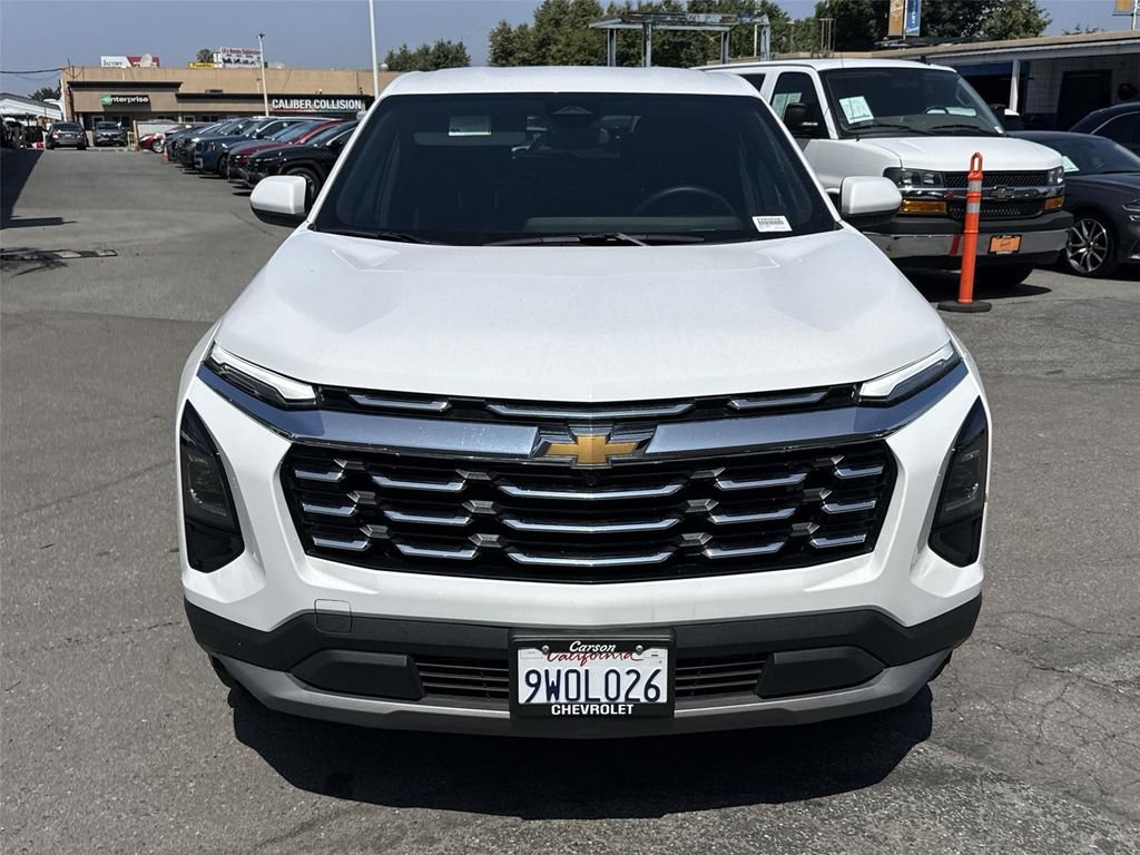 Used 2026 Chevrolet Equinox LT FWD image 8