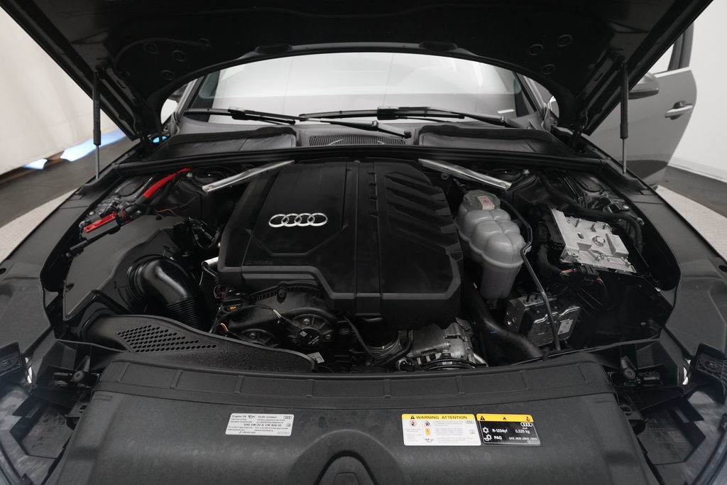 Certified 2022 Audi A4 2.0T allroad Premium Plus AWD/4WD image 3