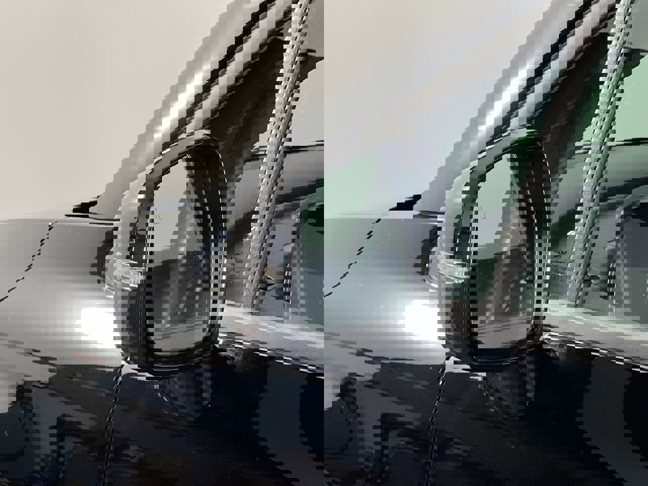 Certified 2024 Kia Carnival LX image 10