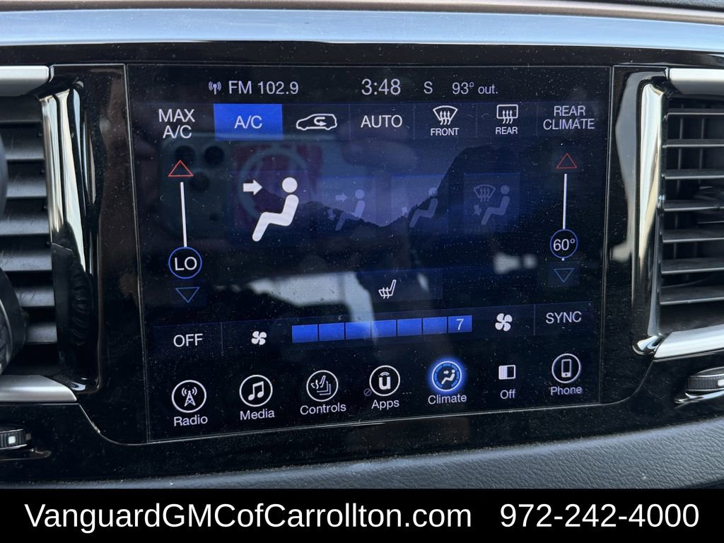 Used 2017 Chrysler Pacifica Touring-L FWD image 22