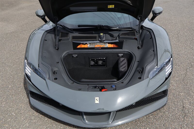 Used 2021 Ferrari SF90 Stradale AWD/4WD image 10