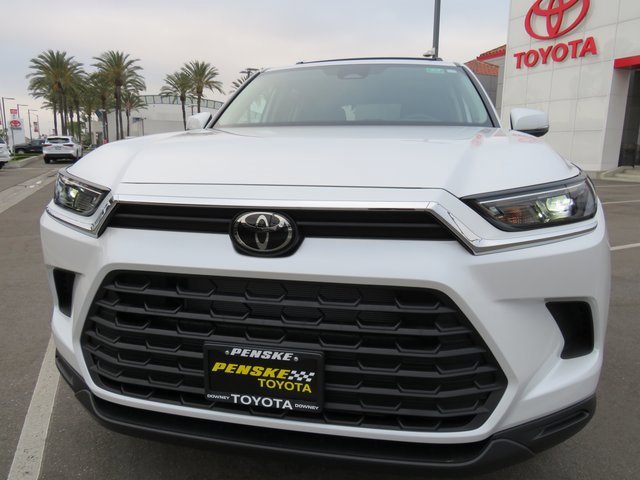 New 2026 Toyota Grand Highlander LE image 5