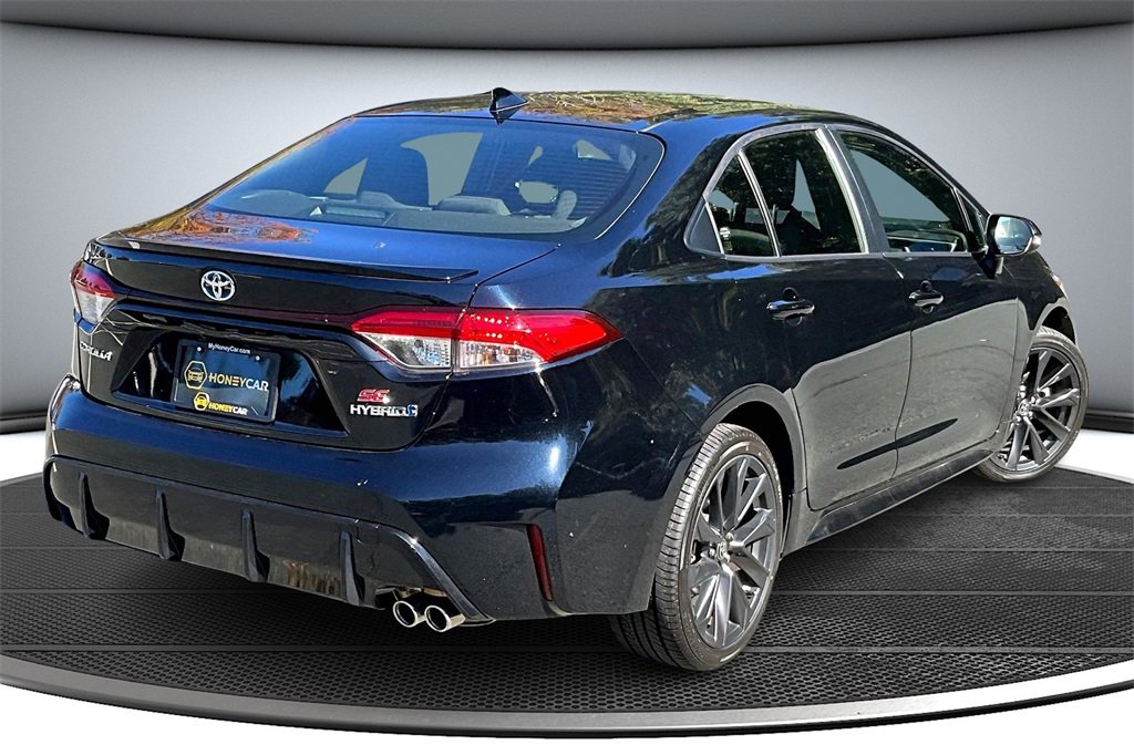 Used 2024 Toyota Corolla SE w/ Convenience Package image 6
