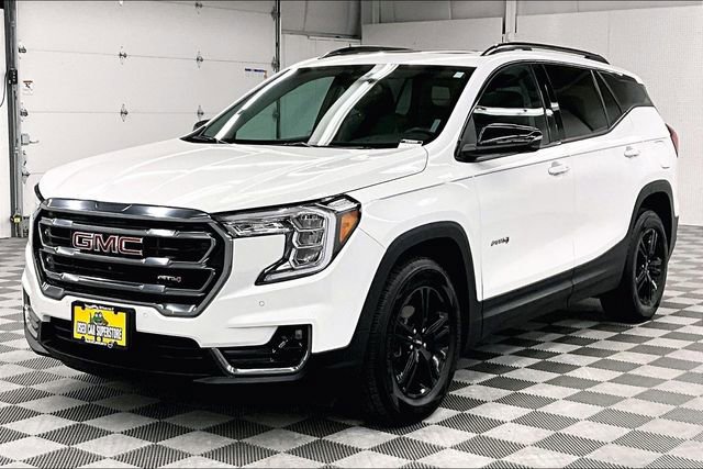 Used 2023 GMC Terrain AT4 w/ Infotainment Package II image 12