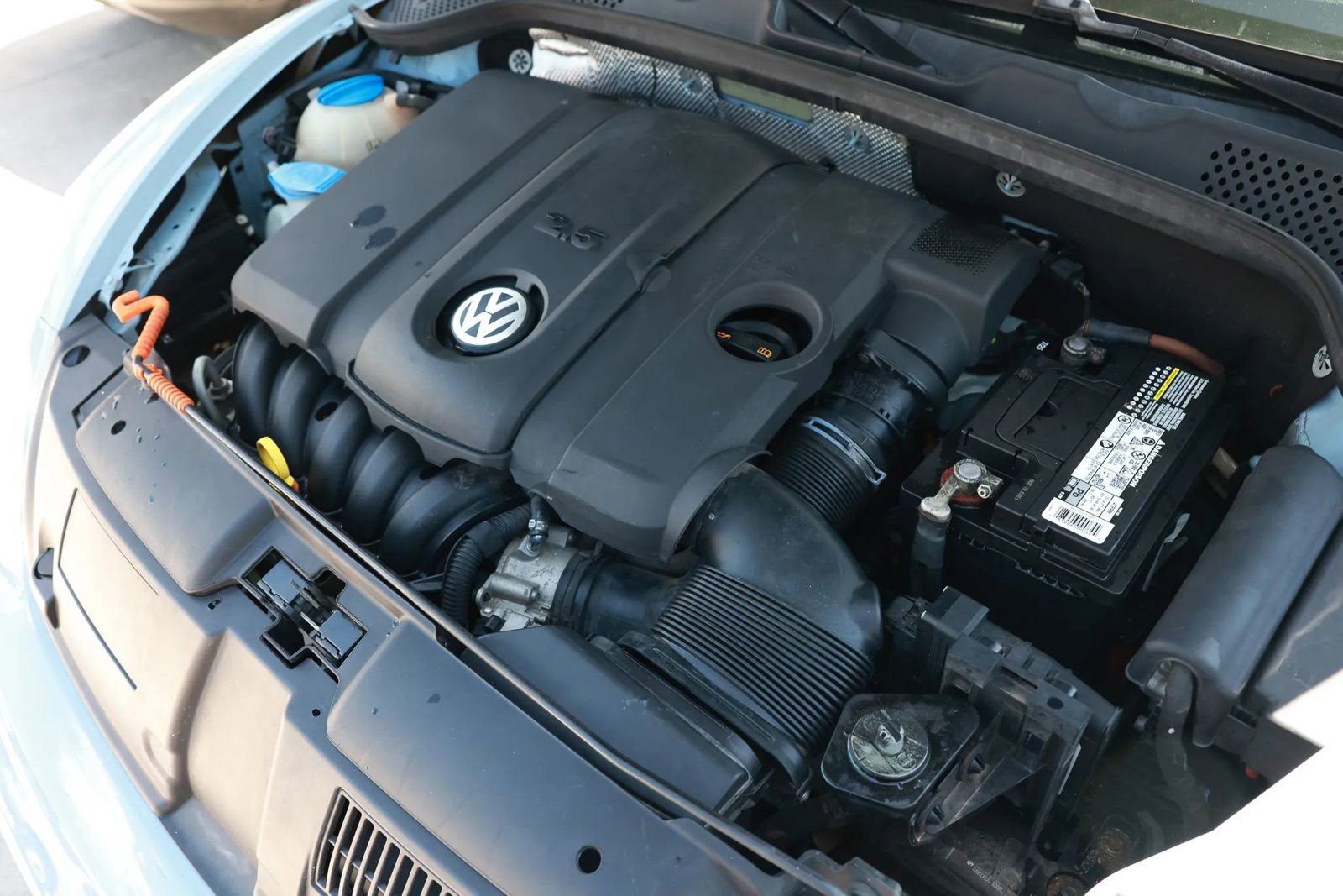 Used 2013 Volkswagen Beetle 2.5 image 46