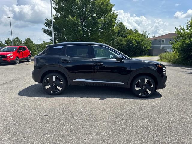 New 2025 Nissan Kicks SR w/ SR Premium Package image 3