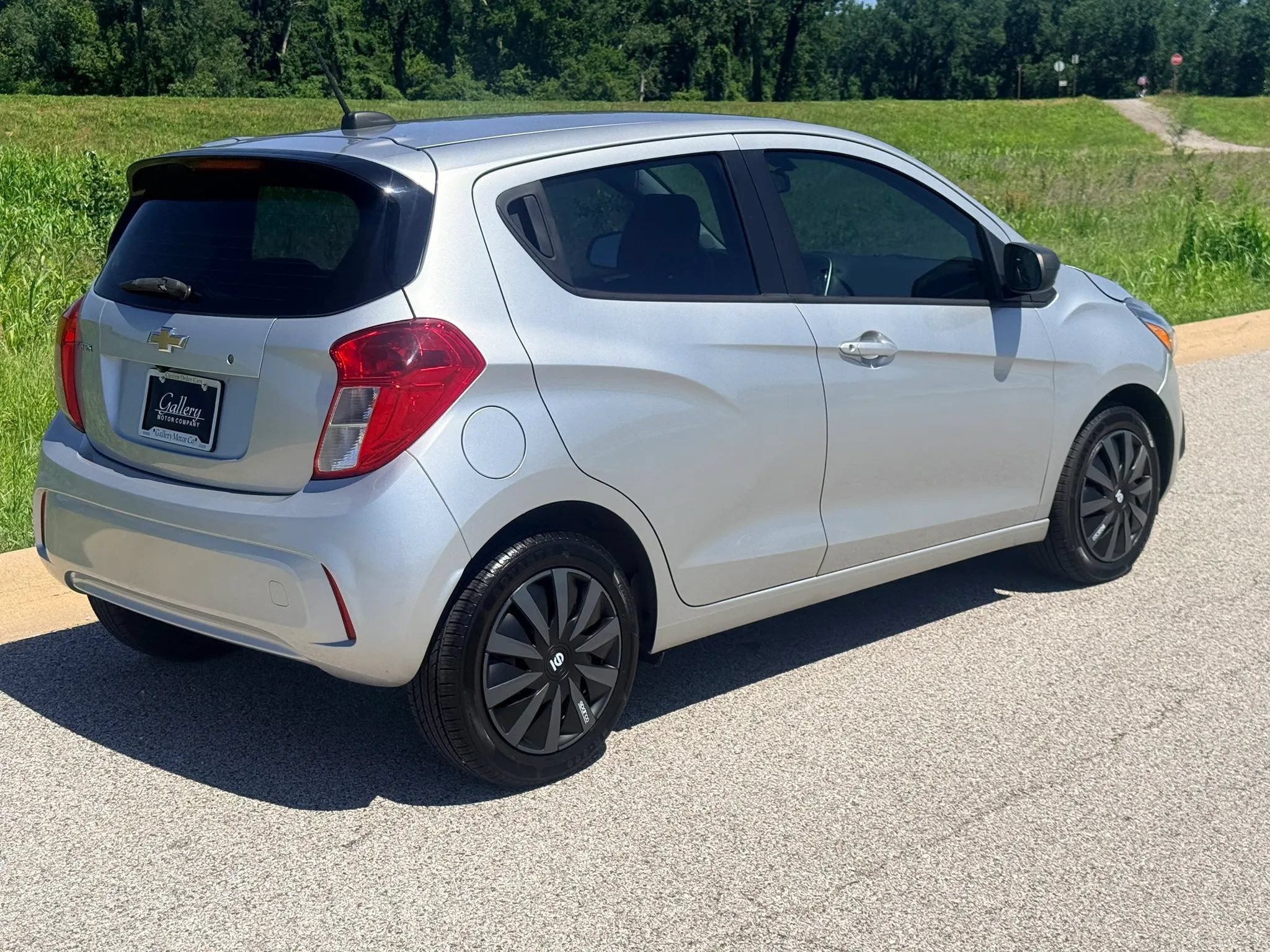 Used 2017 Chevrolet Spark LS FWD image 29